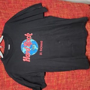 Hard Rock Cafe t-shirt.
